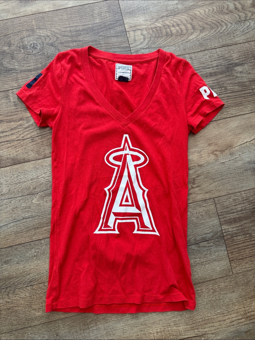 PINK Los Angeles Angels Red V-Neck Tee sz S